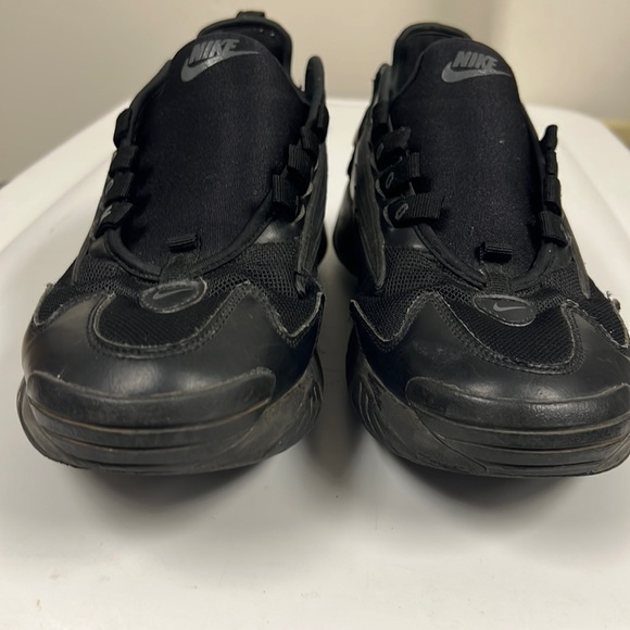 nike zoom 2k triple black